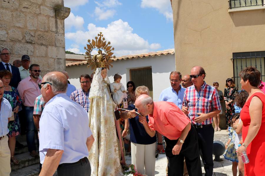 Fotos: Cevico Navero danza a la Virgen del Carmen