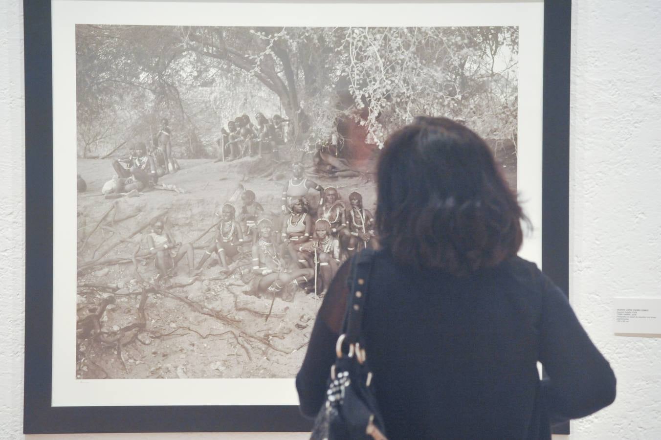 Robert Capa, Cartier-Bresson, Doisneau, Masats, Catalá Coca y Cristina García Rodero son algunos de los nombres de la muestra