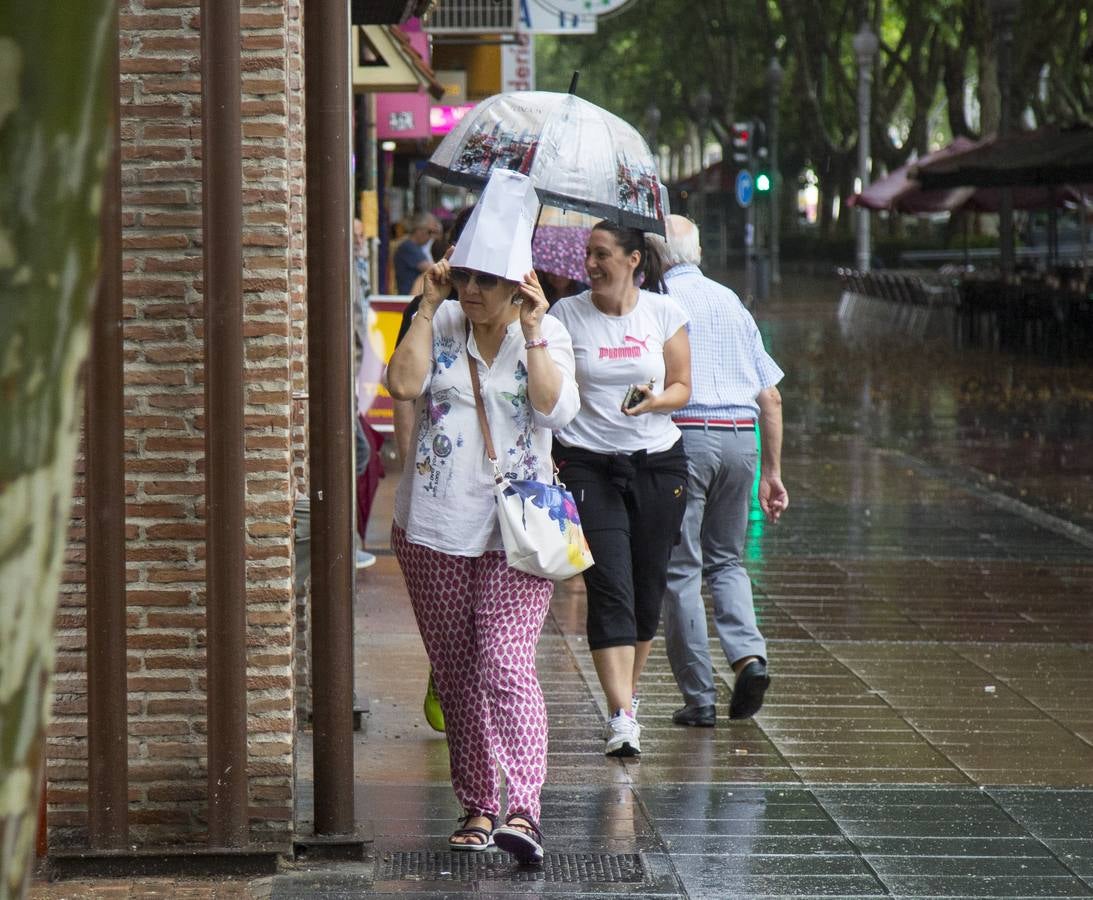 10,2 litros por metro cuadrado cayeron en la ciudad de Valladolid en unos 40 minutos