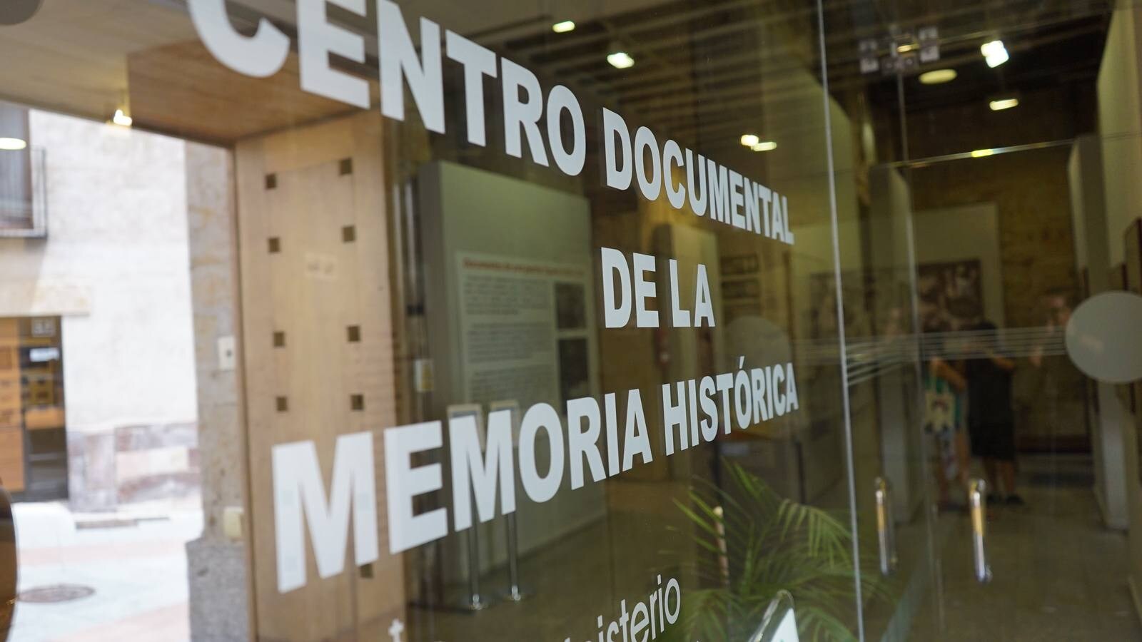 Con sede en Salamanca, se presenta como uno de los lugares con mayor volumen de información referente a la Guerra Civil y la represión