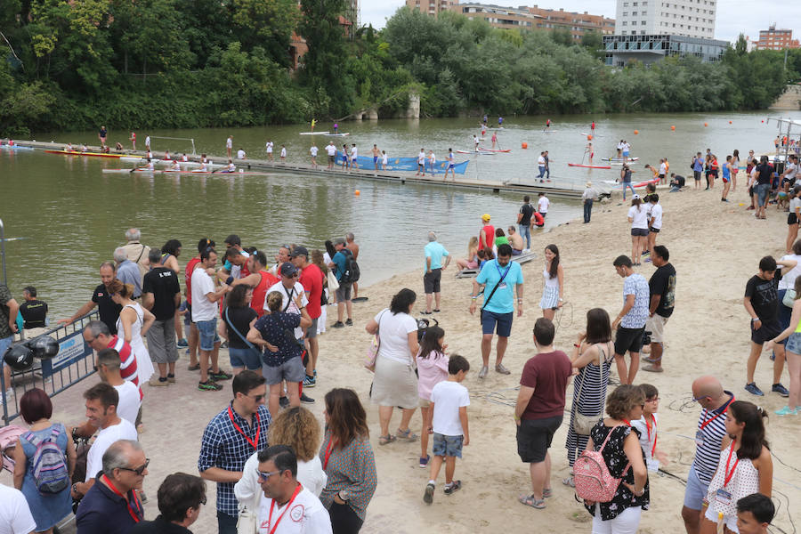 Fotos: Premio de piragüismo K4 en la playa de Las Moreras