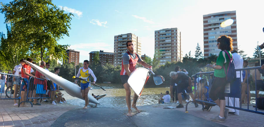 Fotos: Premio de piragüismo K4 en la playa de Las Moreras