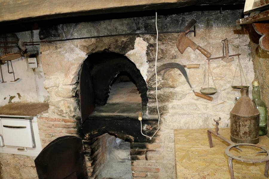 Fotos: Ruta por las cuevas y bodegas de Dueñas