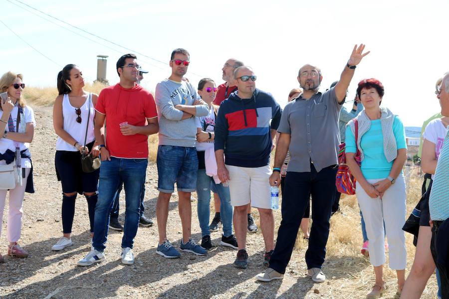Fotos: Ruta por las cuevas y bodegas de Dueñas