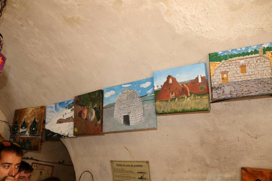 Fotos: Ruta por las cuevas y bodegas de Dueñas