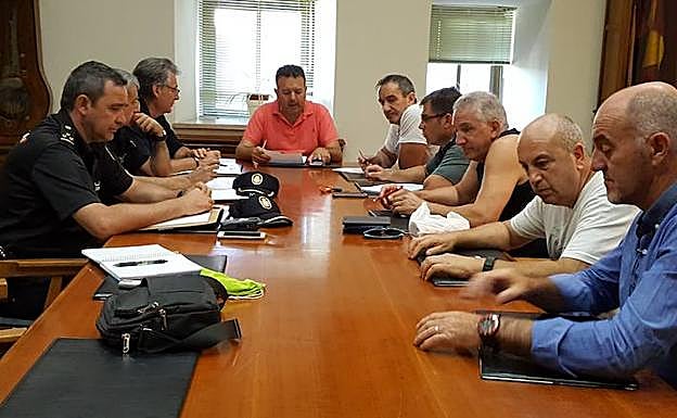Instantánea de la reunión de coordinación llevada a cabo en el Ayuntamiento de Béjar. 