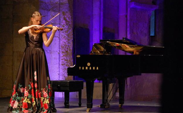 La violinista lituana, durante su concierto. 