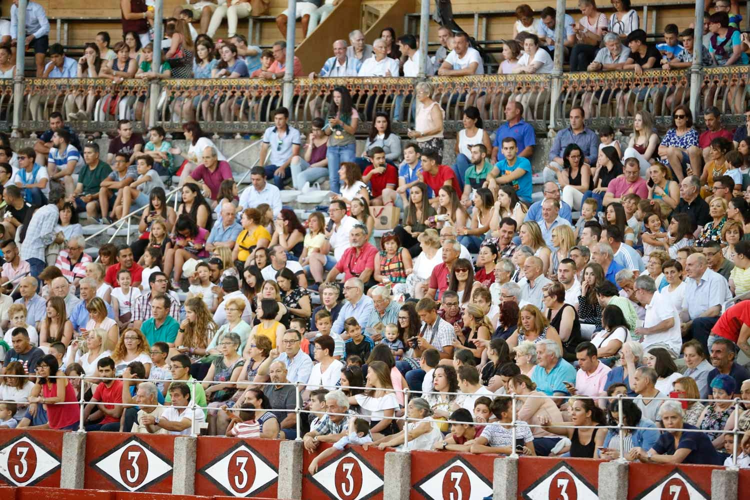 Una novillada con caballos, cuatro corridas de toros y una corrida de rejones mixta, que se celebrarán del 12 al 21 de septiembre