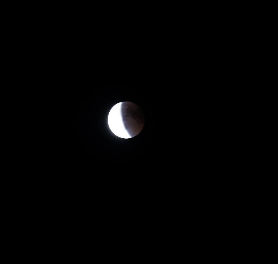 La luna en Mojados.