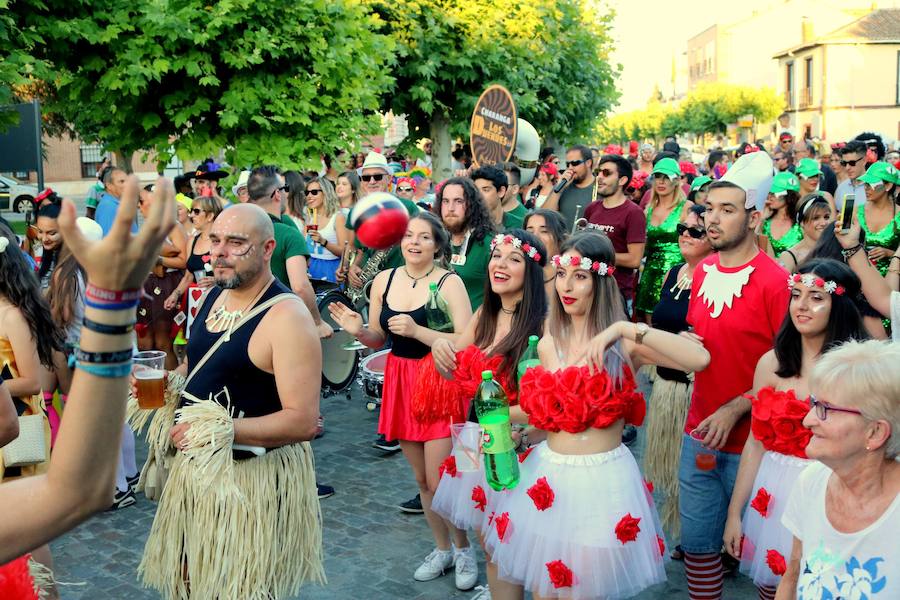 Fotos: Carnaval de verano en Dueñas