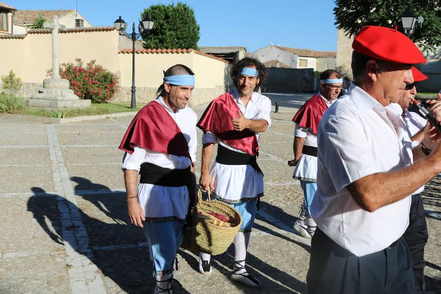 Fotos: Danza y Paloteo en Ampudia