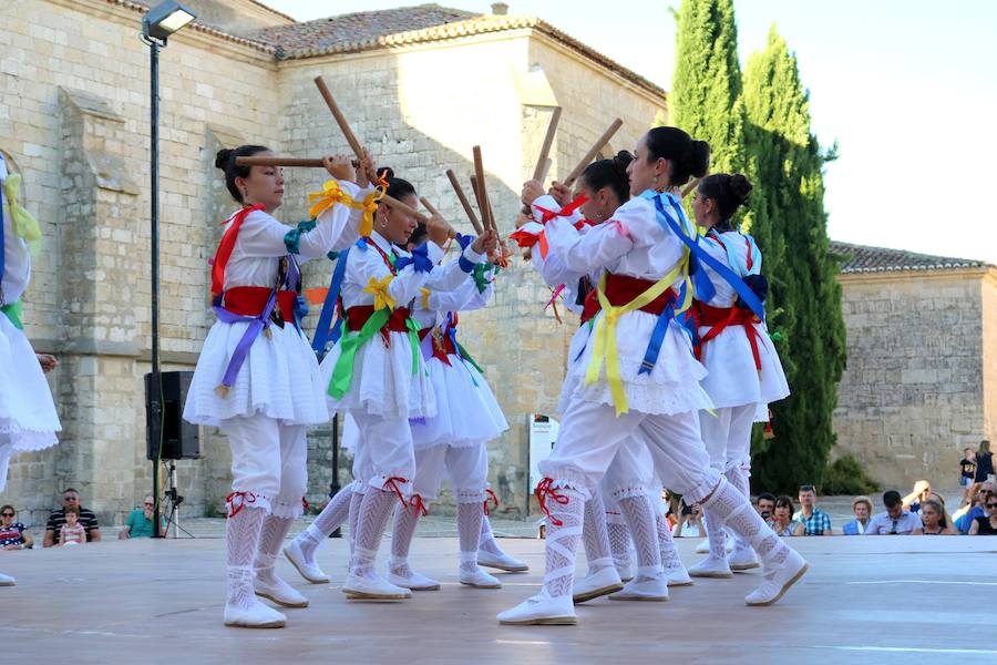 Fotos: Danza y Paloteo en Ampudia