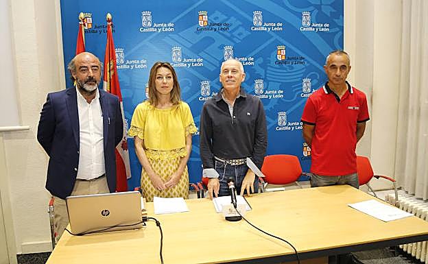 Pedro Martínez, Isabel Landa, Luis Domingo González y Miguel Martín, de izquierda a derecha. 