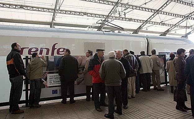 Dos Avant a primera hora de la mañana y al final de la tarde reforzarán las conexiones entre Valladolid y Madrid