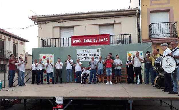 Actuación en el marco de la Semana Cultural de Fuenterrebollo en homenaje a Vaquerizo. 