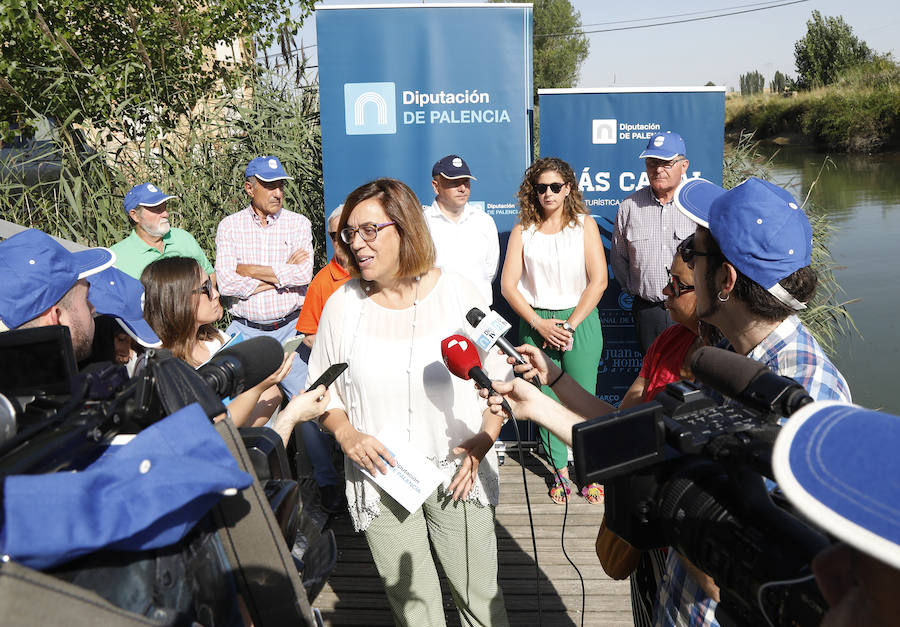 Fotos: Villaumbrales estrena 3 barcas