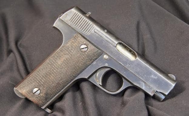 Imagen de una pistola similar a la localizada en la vivienda de 'El Patatero'.