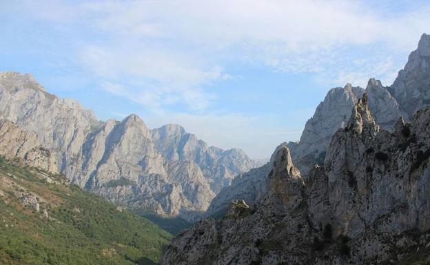 Picos de Euopa desde Cordiñanes. 