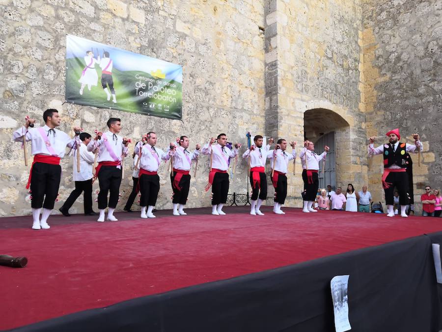 Fotos: XII Certamen de paloteo en Torrelobatón