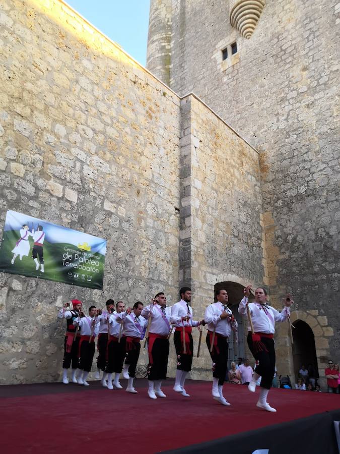 Fotos: XII Certamen de paloteo en Torrelobatón