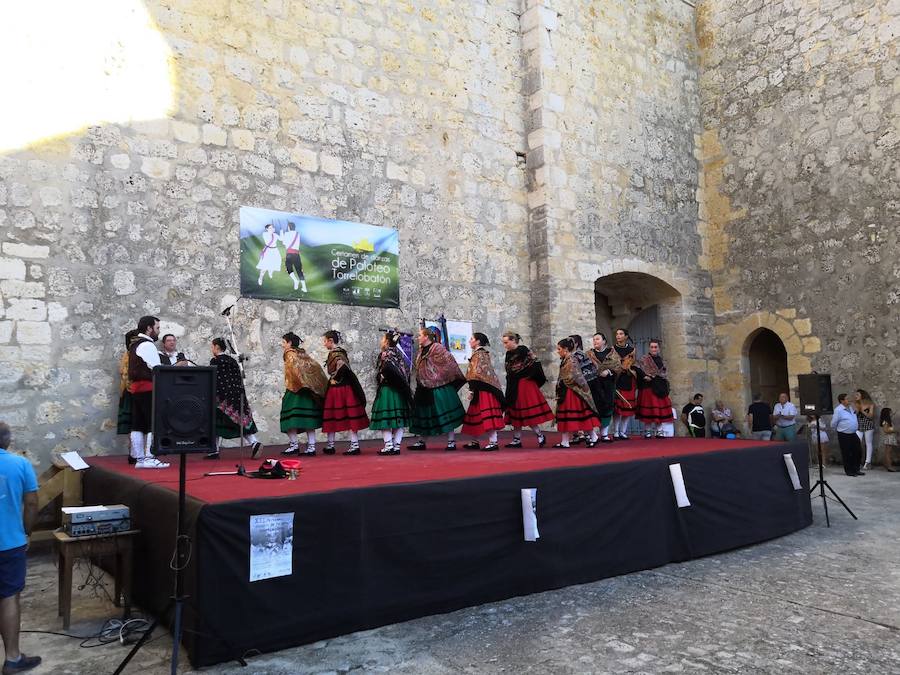 Fotos: XII Certamen de paloteo en Torrelobatón