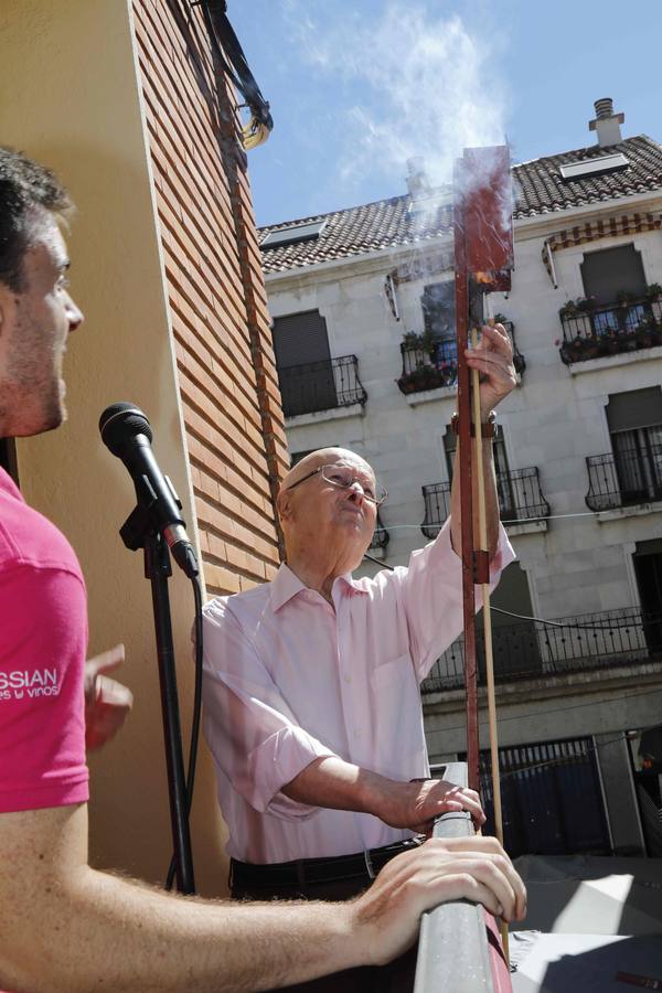 Fotos: Chupinazo, gigantes y cabezudos y subasta de balcones en Peñafiel