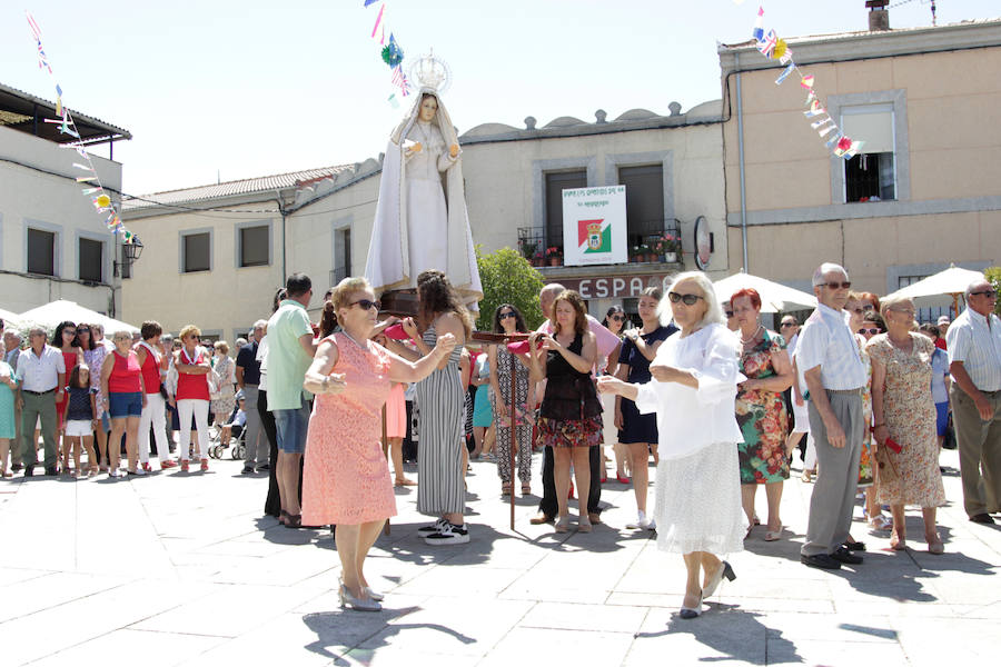 Fotos: Procesión de La Asunción en Cantalpino