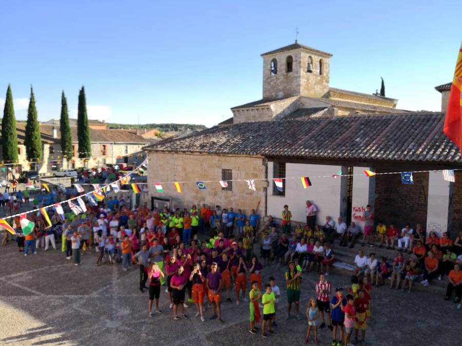 Fotos: Pregón y pasacalles en Wamba