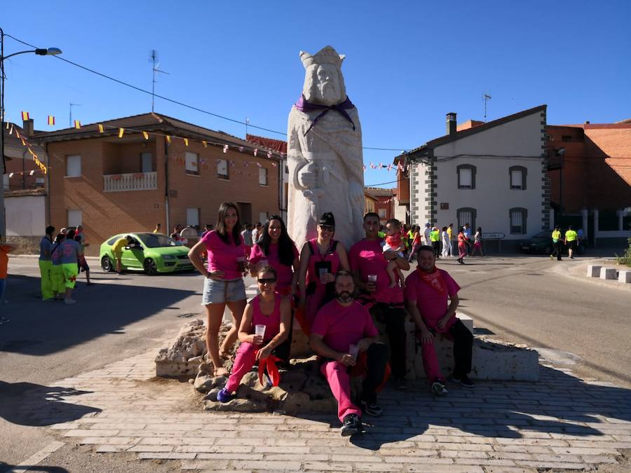 Fotos: Pregón y pasacalles en Wamba