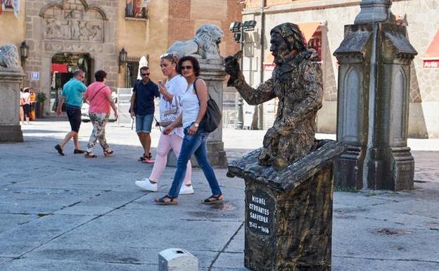 Sexta edición de la Muestra de Estatuas Vivientes de Ávila.