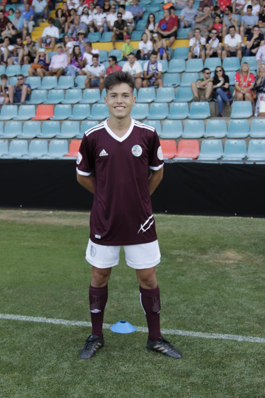 Fotos: Presentación del CF Salmantino ante el Villanovense