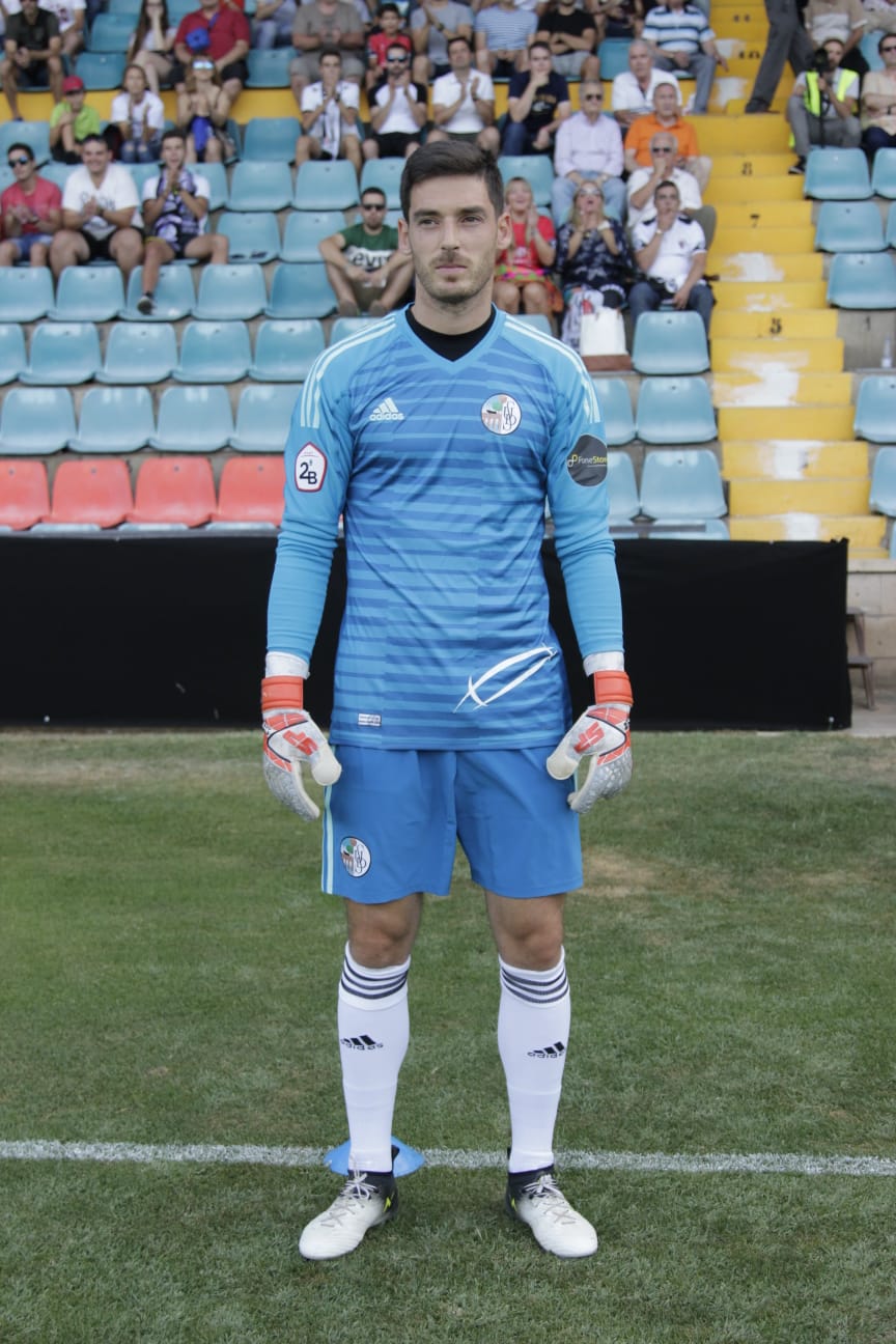 Fotos: Presentación del CF Salmantino ante el Villanovense