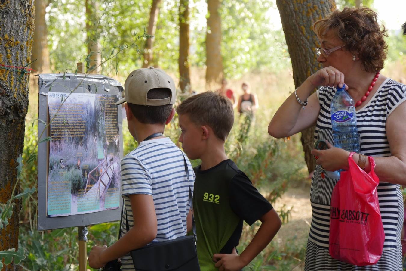 Fotos: Actividad medioambiental en Castrodeza