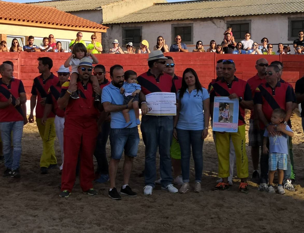 La localidad ha celebrado una exhibición ecuestre solidaria y recaudó 1.587 euros para investigación sobre la enfermedad AME