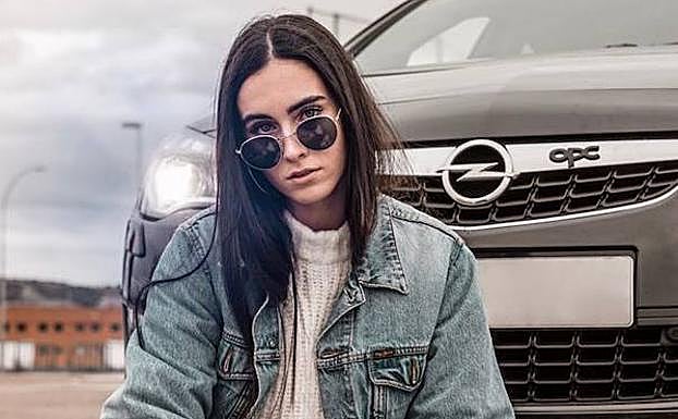 Andrea Valiente, en la pasarela Tres Pasos de Palencia. 