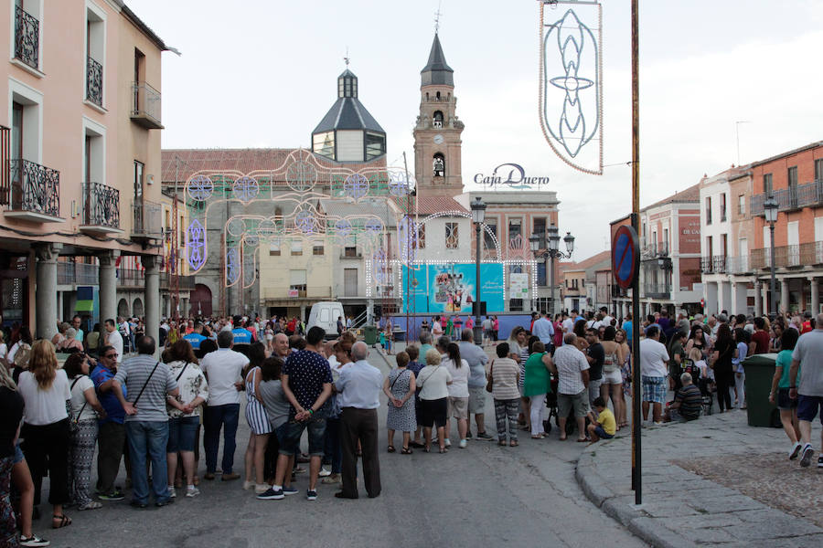 Con una degustación de carne de novillo en la plaza de la Constitución, la localidad despedía ayer sus fiestas