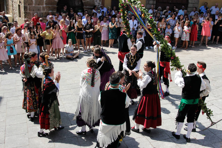 Fotos: Las cintas y el paleo animan Sotoserrano