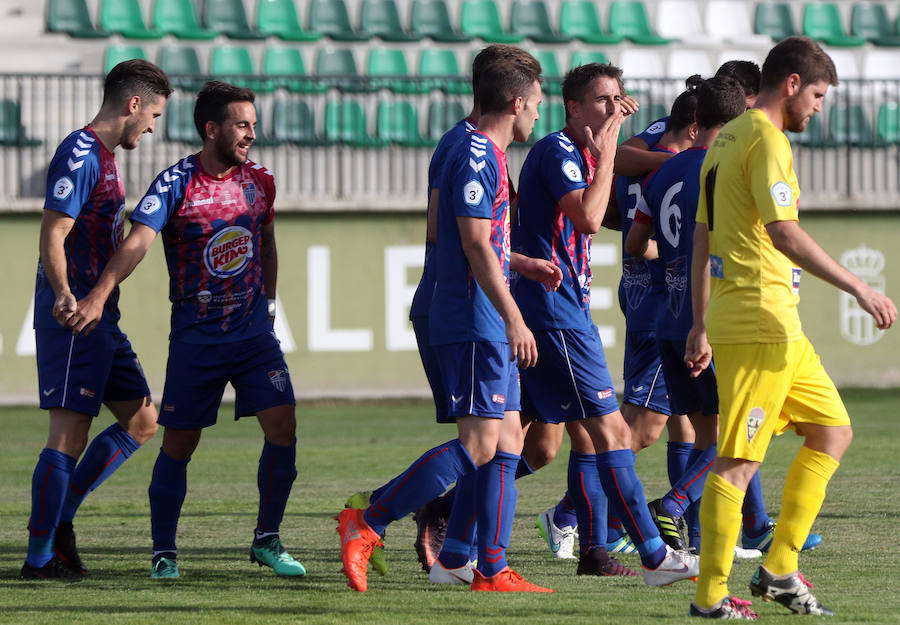 Fotos: Victoria de la Gimnástica Segoviana ante La Bañeza 3-0
