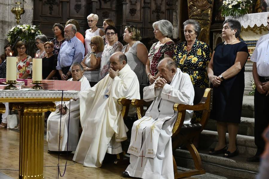 Fotos: Misa de despedida de Valentín Bravo, párroco de El Espinar