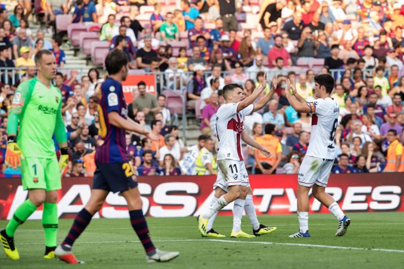 Fotos: Las mejores imágenes del Barcelona - Huesca