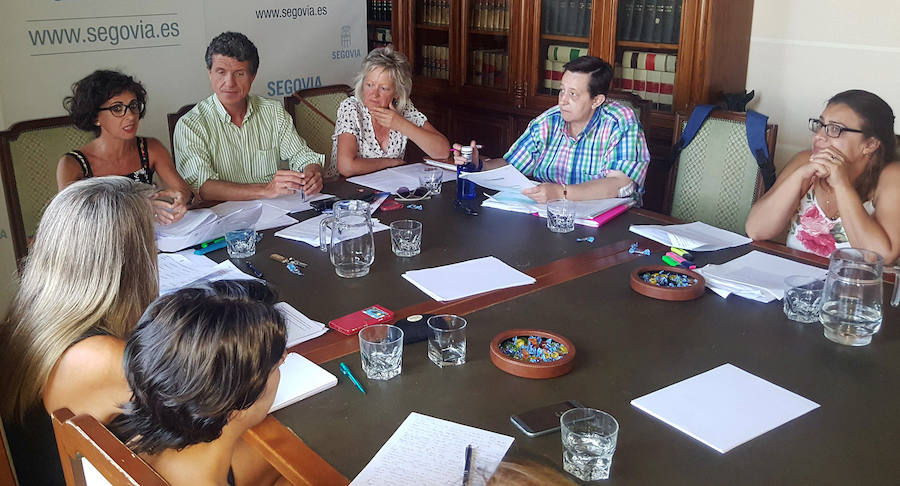 Reunión del Consejo de Participación Ciudadana en el Ayuntamiento de Segovia.