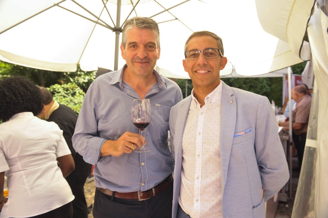 El secretario coordinador de Justicia, Enrique Gutiérrez, con el comandante de la Guardia Civil Roberto Ferrero.