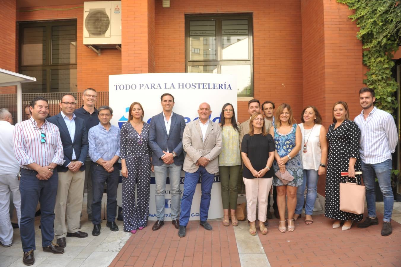 El equipo de la Diputación de Valladolid. Alberto Collantes, Víctor Alonso, Javier Calvo, Agapito Hernández, Inmaculada Toledano, Guzmán Gómez, Jesús Julio Carnero, Noelia García, Alberto Magdaleno, Henar González, Conrado Íscar, Lucía Heras, Natividad Casares, Mar Domínguez (El Norte) y Rodrigo Nieto.