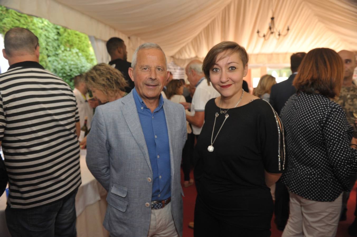 El alcalde de Laguna, Román Rodríguez, y Paula Carriba.