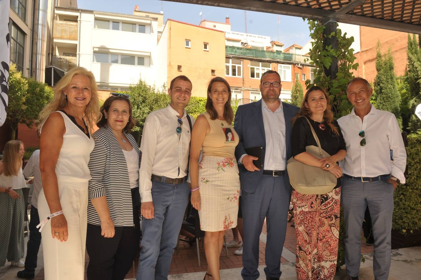 Gloria Calderón y Nuria Calvo, de Procumedia, con Fernando Calderón (CVE), Ángela de Miguel (CVE), Julio Casado (Mercadona), Isabel del Amo (Asucyl) y Félix Sanz, de CVE.