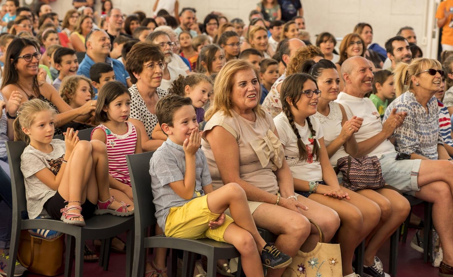 Fotos: Espectáculo de magia del mago Toño en la Cúpula del Milenio