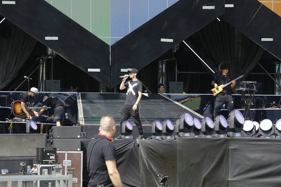 Fotos: Colas antes del concierto de Maluma