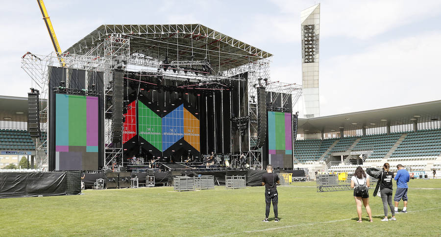 Fotos: Colas antes del concierto de Maluma