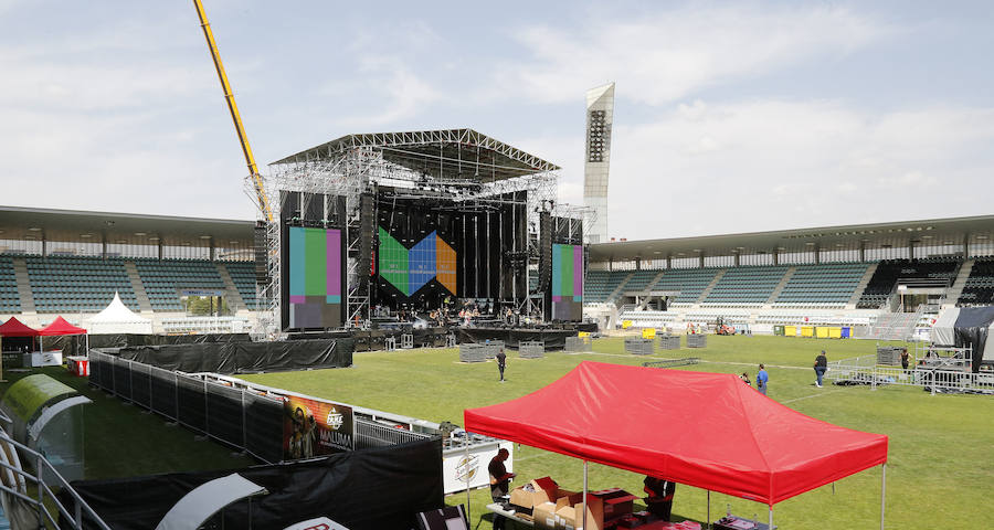 Fotos: Colas antes del concierto de Maluma