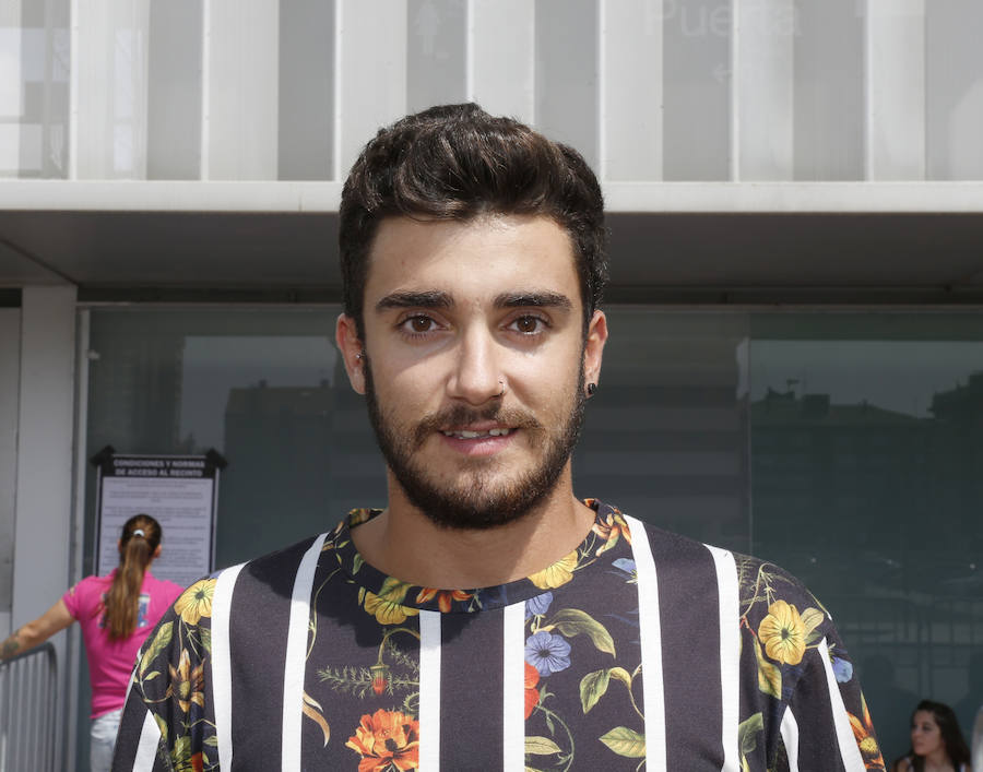 Fotos: Colas antes del concierto de Maluma